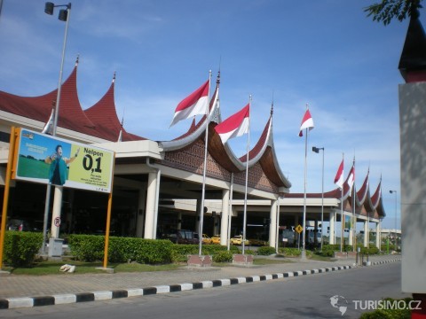 Letiště Minangkabau, autor: dekoelie